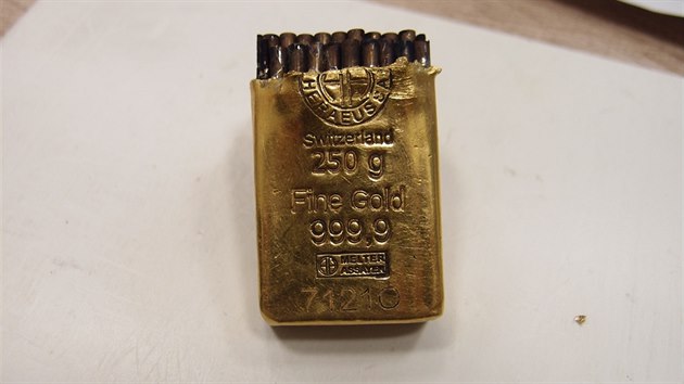 Zatímco gram zlata vyjde na více než tisícovku, gram wolframu stojí necelou pětikorunu.