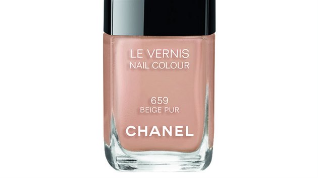 Lak na nehty Le Vernis v odstnu 659 Beige Pur, Chanel, 720 korun