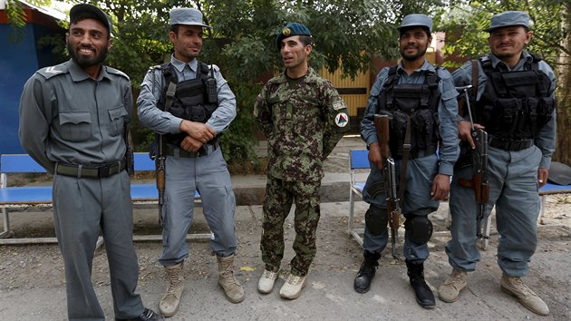 Serant Esa Chn (uprosted) dajn sm zabil vechny Talibance, kte v ter zatoili na afghnsk parlament (23. ervna 2015).