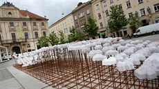 Krajina suburbie p�ed Moravskou galerií.