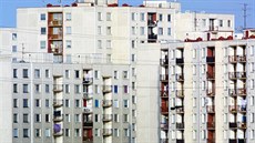 Paneláky byly r�zn� vysoké (t�eba jen �ty�i patra, nebo i dvacet), mohly mít...