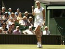 Petra Kvitová slaví hladký postup do 2. kola tenisového Wimbledonu.