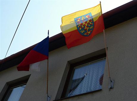 Moravská vlajka zavlaje o svátku Cyrila a Metodje také v Mladjov na Morav.