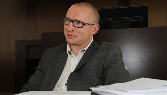 Bývalý profesionální boxer Lukáš Konečný se v červnu 2015 stal radním Ústí nad Labem a obvodu Severní Terasa.