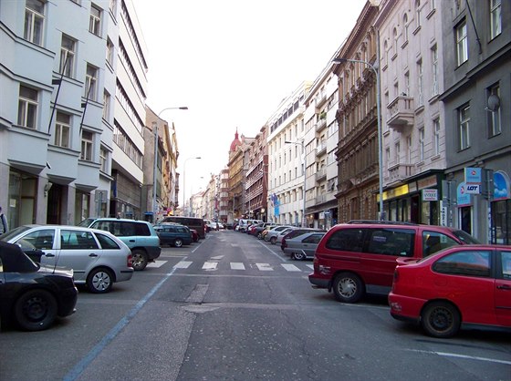 tpánská ulice ve smru od Václavského námstí.
