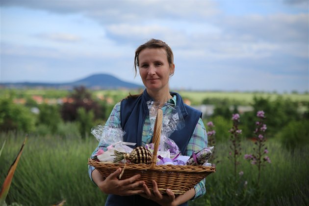 Anna Nová Kuerová zaala s pstováním levandule na prodej na mateské...