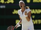eská tenistka Petra Kvitová se raduje z povedeného gamu ve 3. kole Wimbledonu.