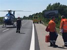 Hradeckou dlnici D11 ve smru na Prahu zastavila nehoda dvou nkladnch aut...
