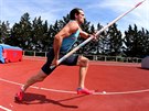 ROZBH. Renaud Lavillenie se v závodech rozbíhá na 20 krok, v tréninku ale...