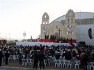 Pape Frantiek na letiti v El Alto