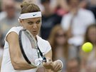 SOUSTEDNÍ NA ÚDER. Lucie afáová v osmifinále Wimbledonu.