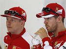 Kimi Räikkönen (vlevo) a Sebastian Vettel ped Velkou cenou Británie