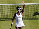 Serena Williamsová se raduje z postupu do finále Wimbledonu
