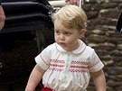 Princ George na ktu své sestry Charlotte (5. ervence 2015)