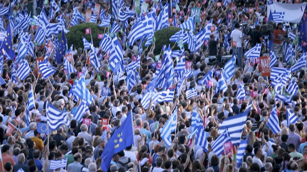 Před referendem dorazilo na demonstrace 50 tisíc lidí (3. července).