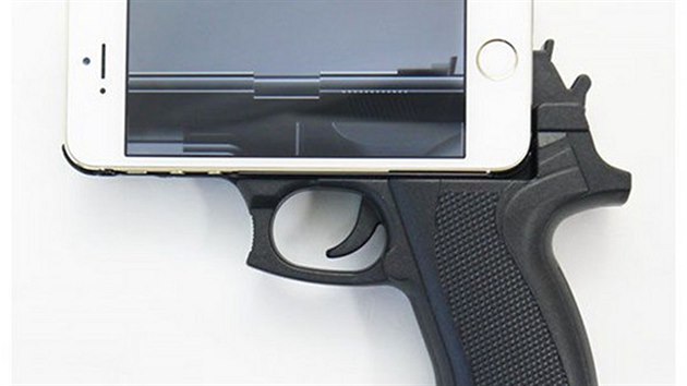 Nevhodn obal pro iPhone 5/5s. Ped jeho pouvnm varuj policist.