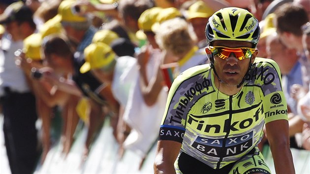 Alberto Contador v cíli t�etí etapy Tour de France