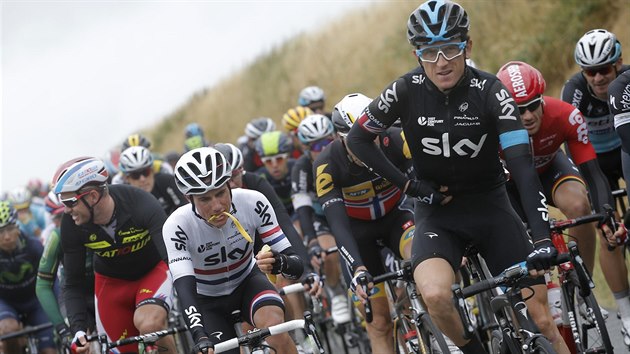 Peter Kennaugh si bhem pt etapy Tour de France loupe bann, Geraint Thomas se pratahuje.