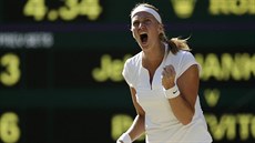 eská tenistka Petra Kvitová se raduje z povedeného gamu ve 3. kole Wimbledonu.