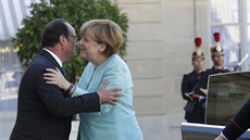 Francouzský prezident Francoise Hollande se v Elysejském paláci setkal s...