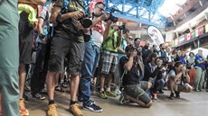 Zdenk Kí na vrcholu posledního stoupání na trase závodu The North Face Lavaredo Ultratrail.