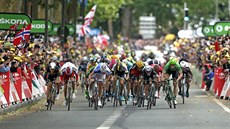 Cílový spurt v páté etap Tour de France