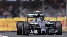 Nico Rosberg během tréninku na Velkou cenu Británie formule 1