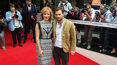 Jamie Dornan a Aa Geislerová na festivalu v Karlových Varech