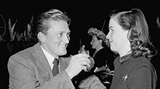 Kirk Douglas a jeho první manželka Diana (Los Angeles, 23. února 1948)