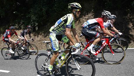 Alberto Contador stoupá na Tourmalet v jedenácté etap Tour de France.