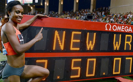 Genzebe Dibabaová se raduje, v Monaku si dobhla pro svtový rekord na 1 500...