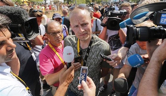 Michael Rasmussen se vrátil na Tour de France jako noviná. Ale nejprve musel...