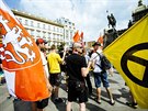 Demonstrace proti EU a pílivu uprchlík na Václavském námstí v Praze (18....