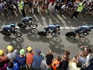 Tým Sky bhem asovky drustev na Tour de France