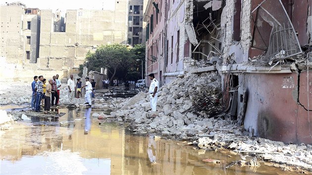 Budovu italskho konzultu v centru Khiry zdemolovala siln exploze (11. ervence 2015)