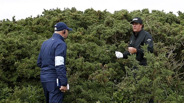 Phil Mickelson na The Open hled zatoulan mek.