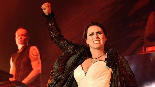 Sharon den Adel z kapely Within Temptation.