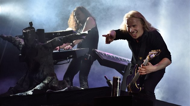 Tuomas Holopainen a Emppu Vuorinen z kapely Nightwish na Masters of Rock ve Vizovicích.