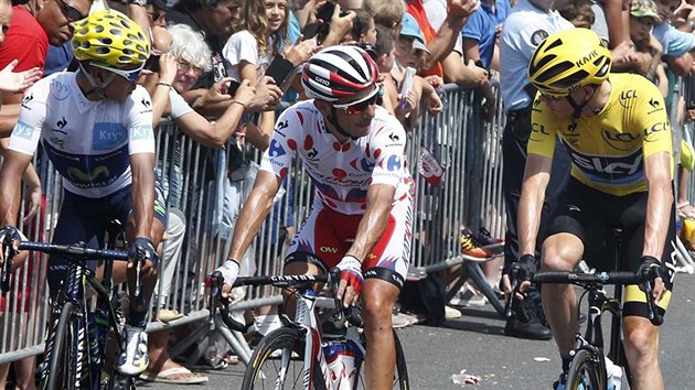 Chris Froome, Joaquim Rodriguez a Nairo Quintana (zprava) m na start 13. etapy Tour de France.