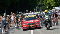 Nový editelský vz koda Superb dostal pro Tour de France nový lak ervená...