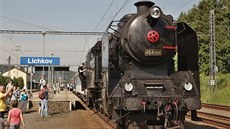 Historické vlaky na Králicku lákají nejen elezniní nadence.