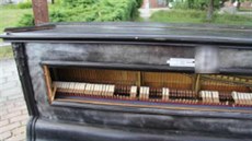 �koda na poni�eném pianu ve Strakonicích je �est tisíc korun.