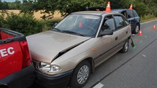 Snímek z �et�zové nehody u obce Radslavice na P�erovsku. Skon�ila zran�ním...