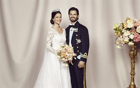 vdsk princ Carl Philip a Sofia Hellqvistov se vzali 13. ervence 2015.