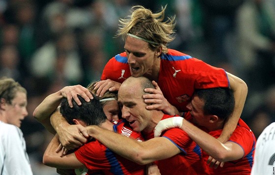 etí fotbalisté proili v Nmecku na podzim 2007 krásný veer.