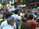 Ameriané v New Yorku protestují proti dohod s Íránem