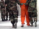 Guantánamo je Obamovou noní mrou. Bushovo dítko brání republikáni