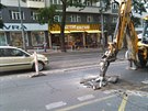 Havárie vodovodního potrubí ve Francouzské ulici na Vinohradech.