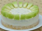 Dekorování dortu kostkami melounové dužniny je velice jednoduché a přitom...