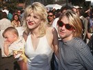 Kurt Cobain se svou manelkou Courtney Love a dcerou Frances Bean na...